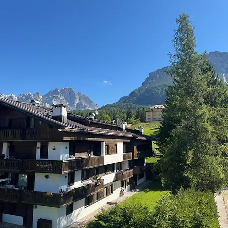 5 Torri, Parcheggio In Garage Cortina dʼAmpezzo